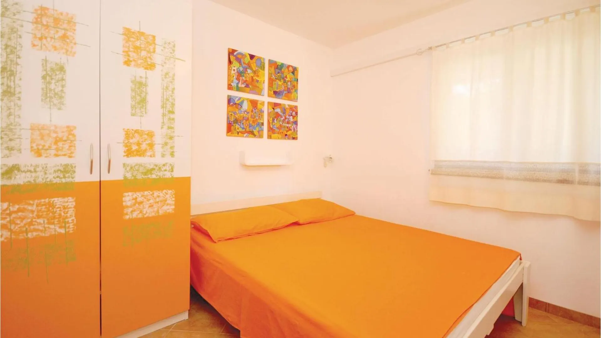 Pet Friendly Home In Okrug Donji With Wifi Donji Okrug  Holiday home