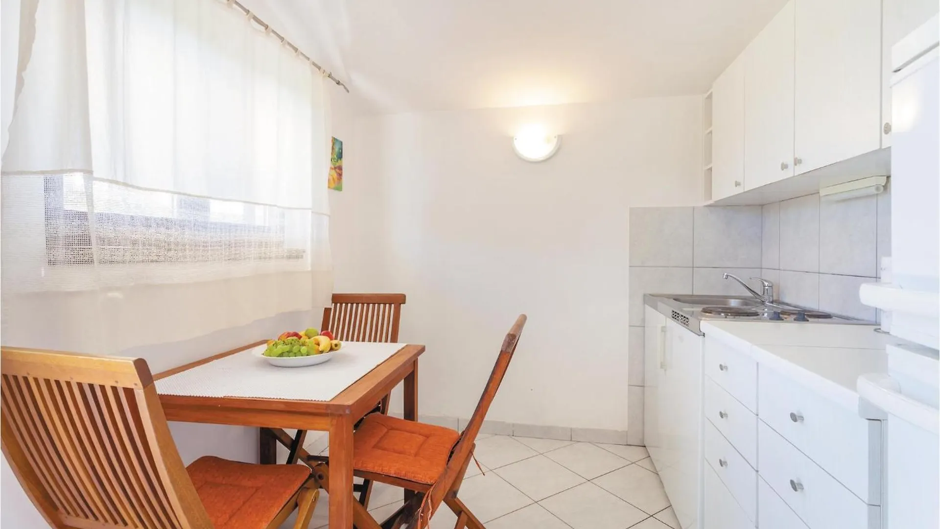 Holiday home Pet Friendly Home In Okrug Donji With Wifi Donji Okrug