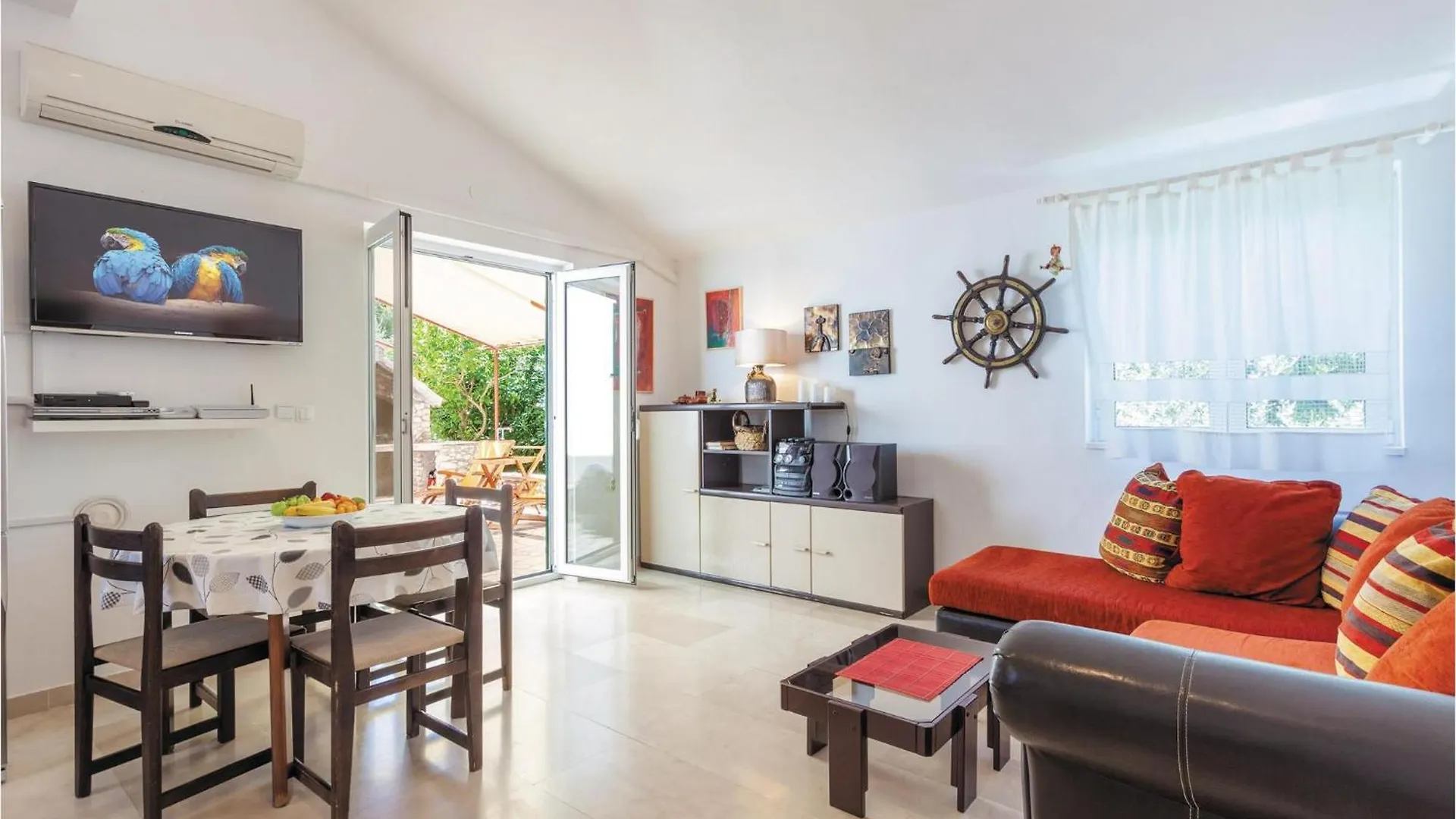 Pet Friendly Home In Okrug Donji With Wifi Donji Okrug  Hırvatistan